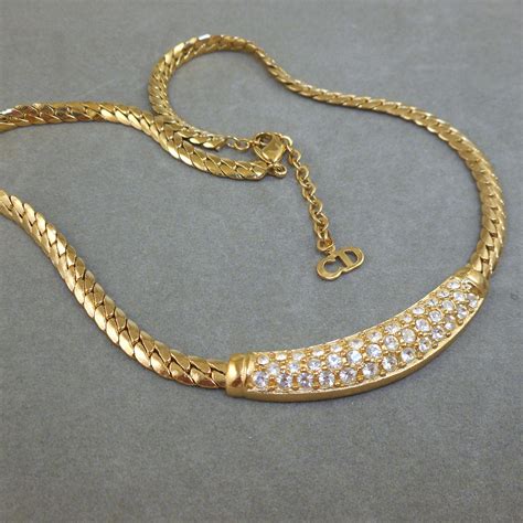 vintage dior necklace.